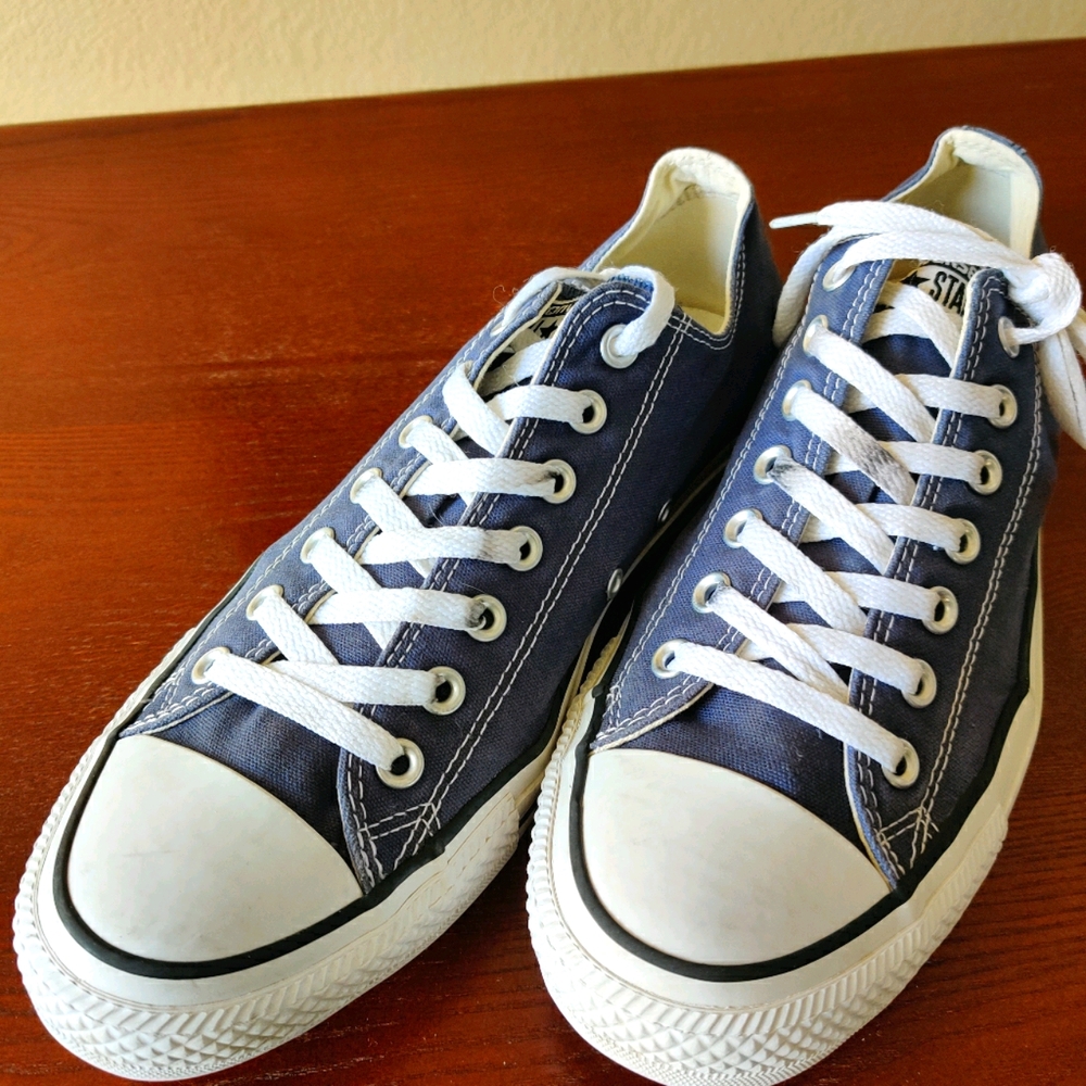 FLASH SALE!Converse Chuck Taylor All Star low tops
